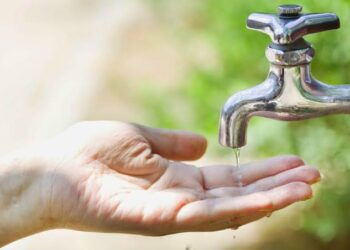 Manutenção em rede distribuidora vai suspender abastecimento nesta quarta-feira (26) em bairros de Feira de Santana