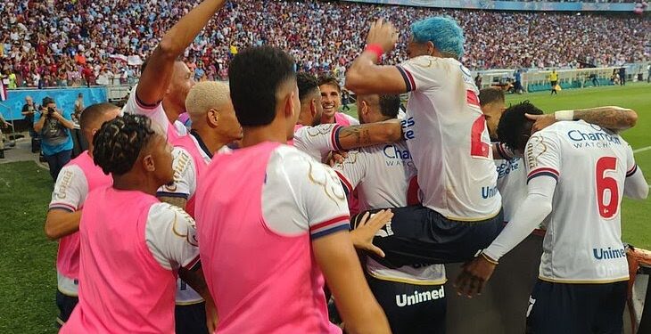 É campeão! Bahia bate Jacuipense por 3×0 e fatura o 50° título do Baianão