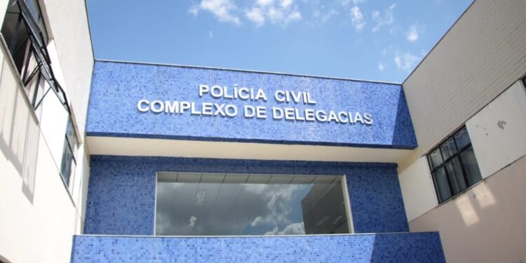 Homem é preso suspeito de matar ex-companheira em Feira de Santana; crime aconteceu há quase um ano e ele estava foragido