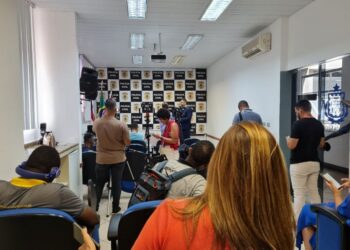 Polícia investiga envolvimento de rifeiros em supostas fraudes financeiras com uso de pix em emissora de TV na Bahia