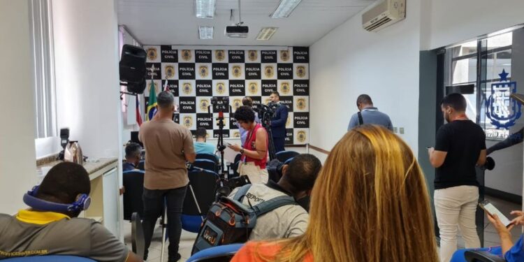 Polícia investiga envolvimento de rifeiros em supostas fraudes financeiras com uso de pix em emissora de TV na Bahia