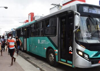 Rescisão contratual entre a Empresa Rosa e o Município só pode ocorrer mediante decisão judicial