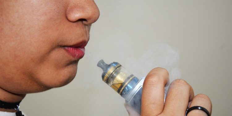 Mulheres são maioria em tratamento contra o tabagismo