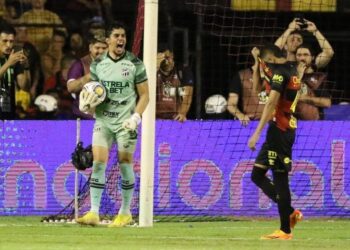 Ceará supera pressão, vence Sport nos pênaltis e conquista a Copa do Nordeste