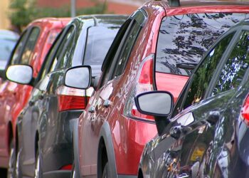 IPVA: automóveis com placas com finais de 1 a 6 têm datas de vencimento no mês de maio; confira