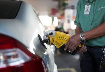 Preço da gasolina vai subir em 23 estados e no DF com novo cálculo de imposto