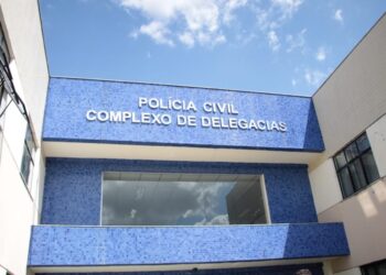 Suspeita de decepar pênis do marido é presa no interior da BA