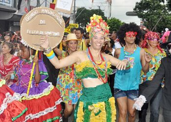 Venda de churrasquinhos no espeto e bebidas em garrafas de vidro estão proibidas no Bando Anunciador