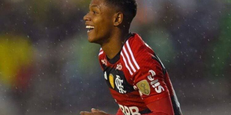 Valores da venda de Matheus França do Flamengo ao Crystal Palace