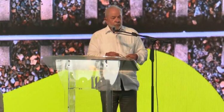 Lula anuncia Ferrovia Oeste-Leste como 1ª obra do novo PAC e pede ‘hora extra’ para inauguração até 2026
