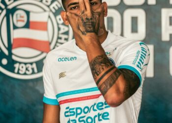 Bahia anuncia contratação do lateral-direito Gilberto, do Benfica