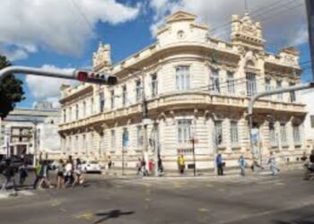 Empresa Confiança garante que venceu licitação com menor proposta em Feira