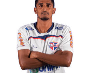Deon, do Bahia de Feira, morre durante treino na Arena Cajueiro
