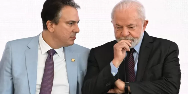 Lula sanciona disque-denúncia para monitorar casos de violência escolar