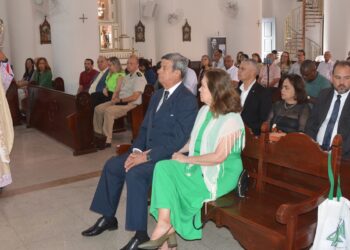 Missa pelos 190 anos de Feira reúne autoridades na Catedral de Senhora Santana