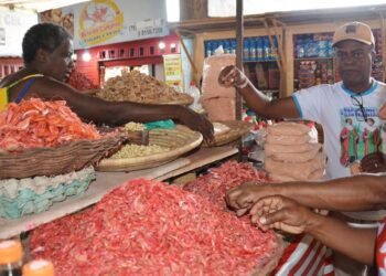 Ingredientes do caruru de Cosme e Damião podem ser encontrados no Centro de Abastecimento