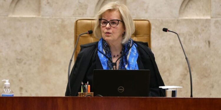 Datafolha: 47% prefere que Lula indique uma mulher para cargo no STF