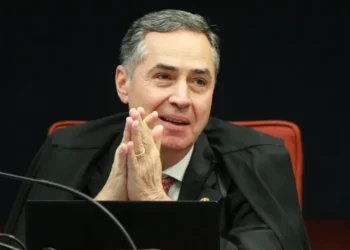 Barroso pede destaque, e votação sobre descriminalização do aborto é suspensa