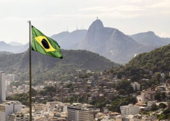 PIB do Brasil cresce 0,9% no segundo trimestre e fecha semestre com alta de 3,7%