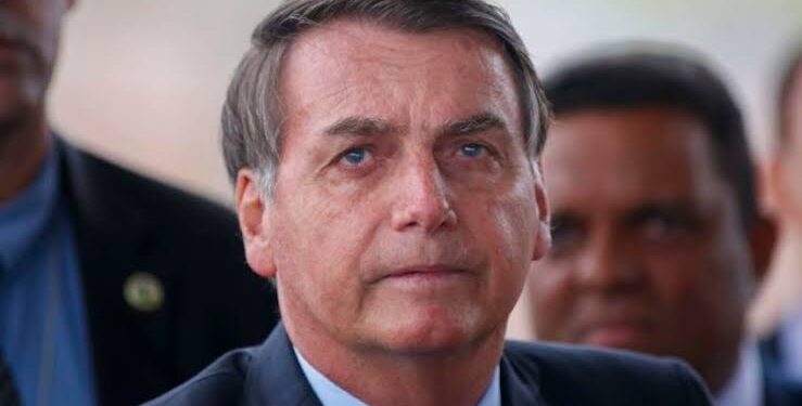 PolíticaBolsonaro já fez cirurgias e se recupera no quarto, diz boletim médico