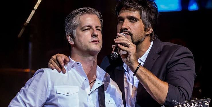 VICTOR E LEO SUPERAM BRIGAS E POLÊMICAS, E DUPLA FAZ 1ª TURNÊ APÓS 5 ANOS