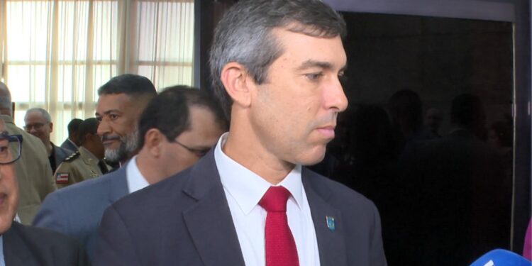 Secretário de Segurança Pública da BA fala sobre concursos para policiais e avanço de facções criminosas: ‘problema nacional’