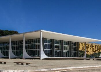 Maioria do STF vota contra tese sobre marco temporal