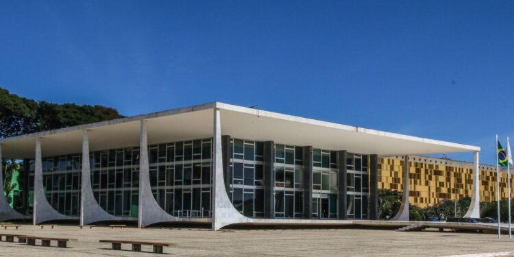 Maioria do STF vota contra tese sobre marco temporal