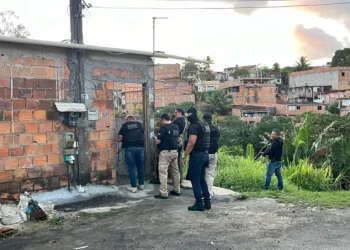 Dois homens morrem em confrontos e 11 são presos em ‘megaoperação’ contra suspeitos de mais de 30 homicídios na Bahia