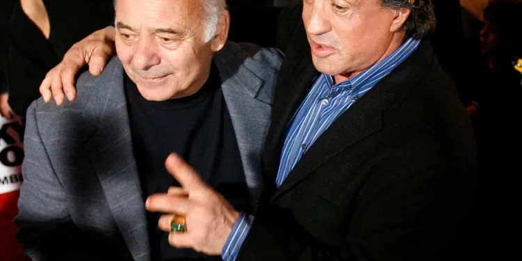 Burt Young, o Paulie de ‘Rocky’, morre aos 83 anos
