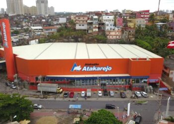 Empresa de investimentos compra rede de supermercados da Bahia; estimativa é de cerca de 20 mil novos empregos diretosEmpresa seguirá sob comando do