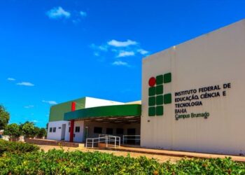 Nove dos 10 colégios públicos baianos com melhores notas no Enem são institutos federais