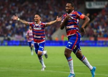 Fortaleza vence o Corinthians na estreia de Mano, vai à final da Sul-Americana pela 1ª vez e faz história