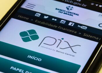 Pix bate recorde e supera 160 milhões de transações em um dia