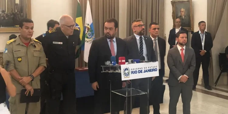 Cláudio Castro classifica ataques a transportes como ‘terroristas’ e diz que fará caça a 3 chefões do crime