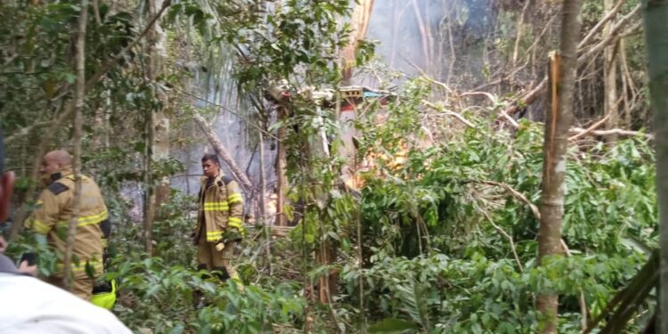 Queda de avião mata 12 pessoas em Rio Branco, no Acre