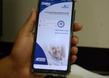 Prefeitura de Salvador inicia recadastramento digital de 2023 de aposentados e pensionistas