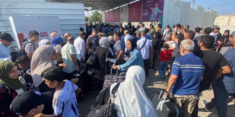 Mais 599 estrangeiros são autorizados a sair de Gaza; brasileiros ficam de fora da 4ª lista