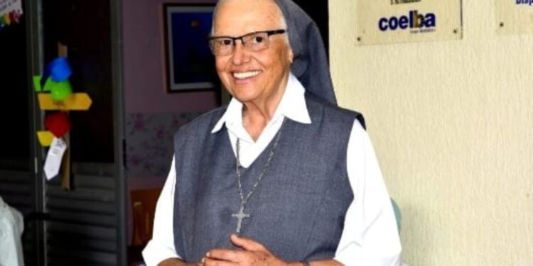 Binho Galinha lembra os 80 anos de Irmã Rosa na ALBA