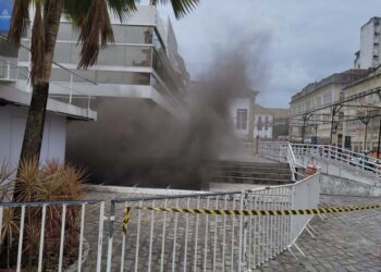 Incêndio atinge Prefeitura de Salvador e Elevador Lacerda é fechado