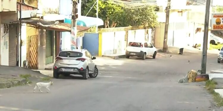 Ataque no subúrbio de Salvador deixa um morto e três feridos; criança de 12 anos foi baleada