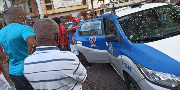 Idoso de 100 anos que matou homem a tiros em Salvador após ver briga de casal é absolvido pela Justiça