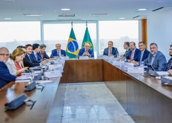 Em meio a discussão sobre meta fiscal, Lula diz que ‘dinheiro bom é dinheiro transformado em obra’