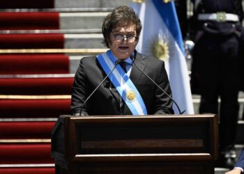 Javier Milei faz 1º discurso como presidente da Argentina