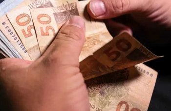 Segunda parcela do décimo terceiro deve injetar R$ 106 bi na economia