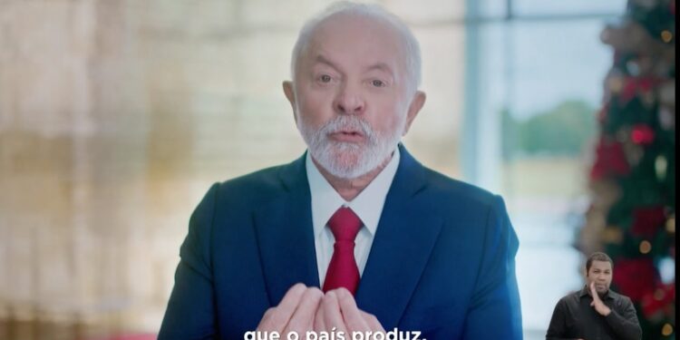 Lula vê 2024 como ano de ‘colheita’, critica discurso de ódio e pede união: ‘Que o Brasil abrace o Brasil’