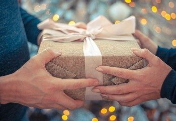 Ganhou presente de Natal mas não gostou? Veja se é possível trocar