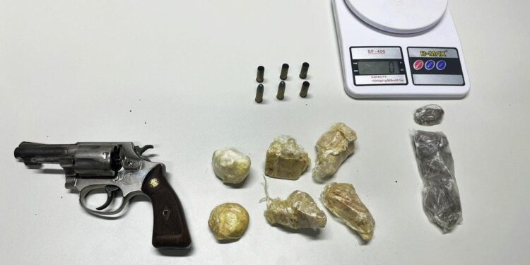 Quatro suspeitos de envolvimento na morte de policiais são mortos em confronto com a PM na BA