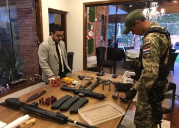 PF faz operação contra suspeitos de entregar 43 mil armas para facções brasileiras