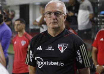 Dorival Júnior aceita oferta e será o treinador da seleção brasileira